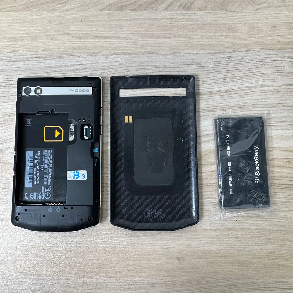 BlackBerry Original P'9983 Cellphone 64GB 2GB RAM 8MP Camera Arabic Keyboard Unlocked Phone Bluetooth Supported