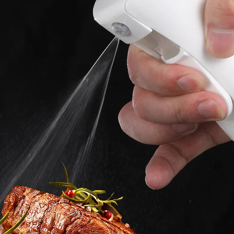 200/300/500ml Oil Spray Bottle BBQ Cooking Olive Oil Sprayer Plastic Baking Oil Spray Empty Bottle Vinegar Bottle Or Oil brush