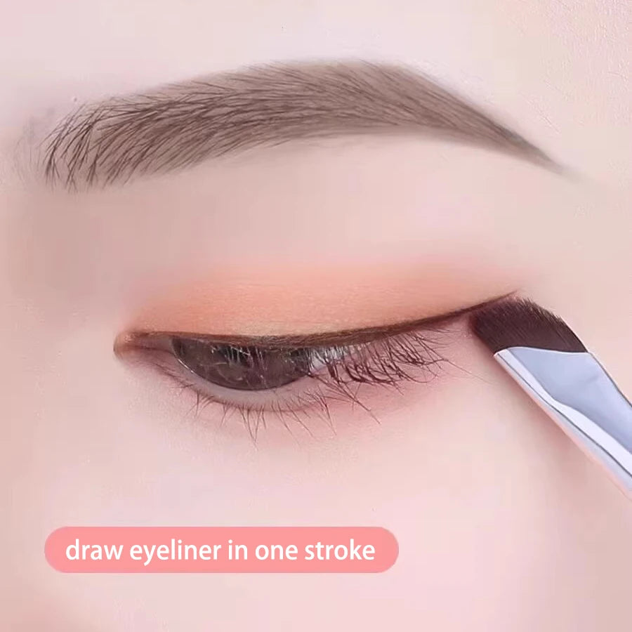 Sickle Eyeliner Brush Eyeshadow Blade Brush Detail Brush Diagonal Eyebrow Brushes Undereyelid To Sleeping Silkworm Makeup Tools