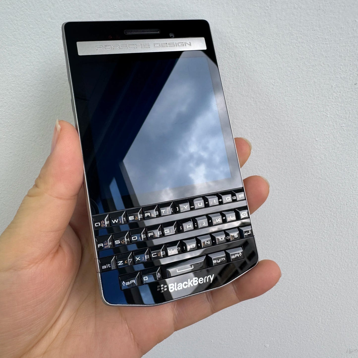 BlackBerry Original P'9983 Cellphone 64GB 2GB RAM 8MP Camera Arabic Keyboard Unlocked Phone Bluetooth Supported